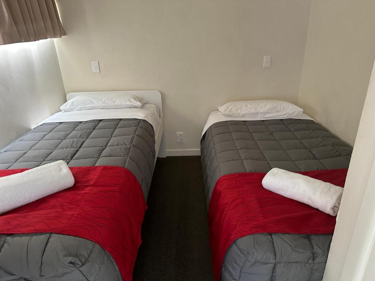 Touchwood Motor Inn & Inner City Camping Ground Auckland Exteriör bild