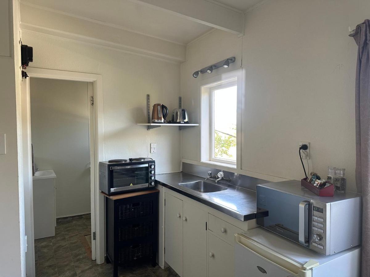 Touchwood Motor Inn & Inner City Camping Ground Auckland Exteriör bild