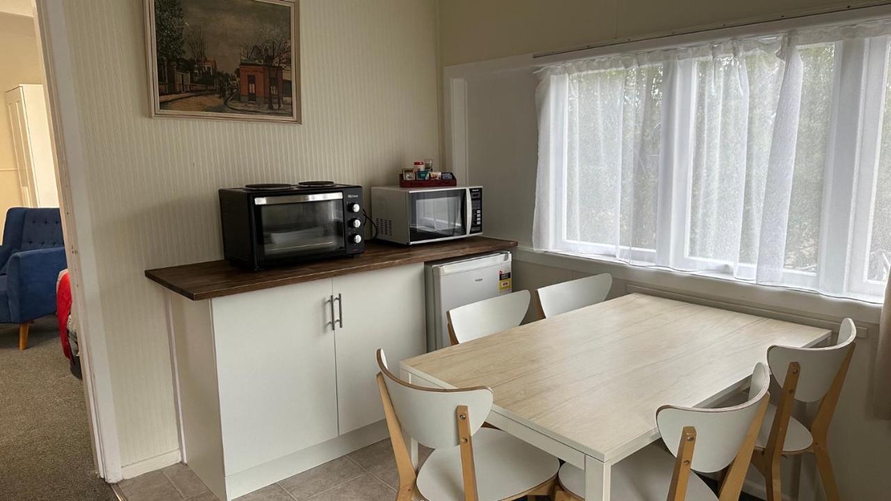 Touchwood Motor Inn & Inner City Camping Ground Auckland Exteriör bild